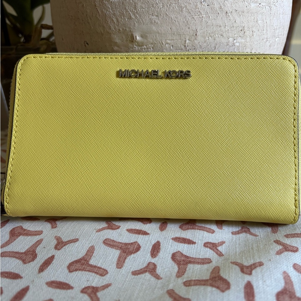 Michael Kors Yellow Leather Wallet Classic Zip-Around